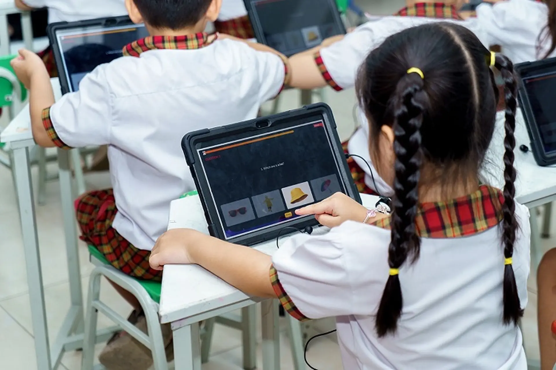 Nên học tiếng Anh với AI như thế nào để đạt hiệu quả cao nhất?